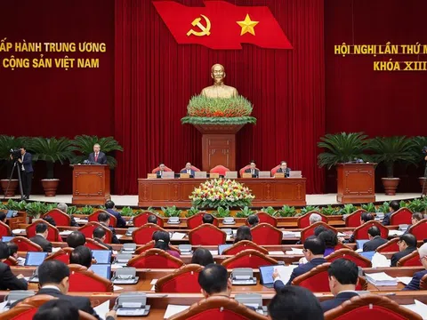 Thông cáo báo chí ngày làm việc thứ nhất Hội nghị Trung ương 13, khoá XIII