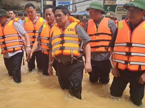 Thủ tướng Phạm Minh Chính tới Thái Nguyên thăm hỏi người dân, chỉ đạo khắc phục hậu quả mưa lũ