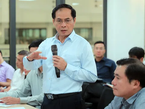Phó Thủ tướng Bùi Thanh Sơn kiểm tra công tác chuẩn bị tổ chức Hội chợ Mùa thu 2025