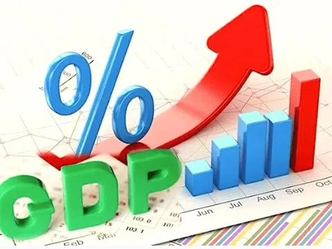 Dragon Capital: Kịch bản GDP Việt Nam tăng trưởng 10%, VN-Index sẽ được tính 'bằng lần'?