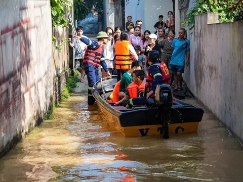 Hà Nội khẩn trương tăng cường nước sạch và an toàn thực phẩm sau mưa lũ