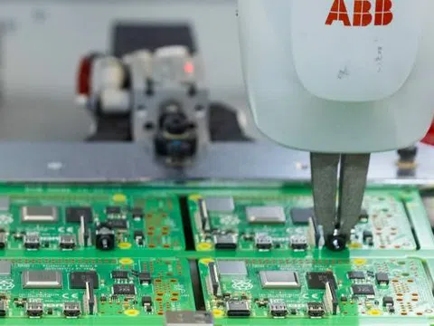Tập đoàn SoftBank dự chi 5,4 tỷ USD để thâu tóm mảng robot của ABB