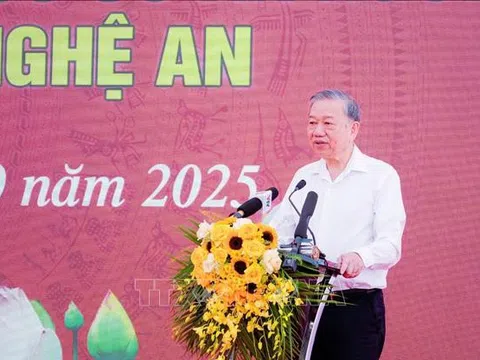 Tổng Bí thư Tô Lâm dự lễ khởi công trường nội trú liên cấp Na Ngoi, tỉnh Nghệ An