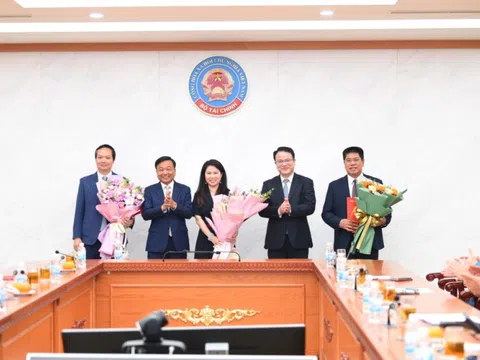 Bộ Tài chính kiện toàn đội ngũ lãnh đạo chủ chốt 3 đơn vị quan trọng