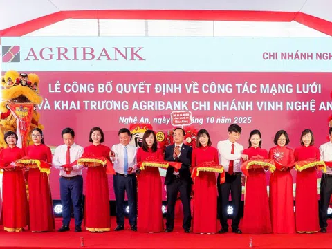 Đẩy mạnh sắp xếp mạng lưới, Agribank tăng cường nguồn lực cho 'Tam nông'