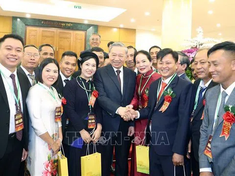 Tổng Bí thư Tô Lâm gặp mặt đại biểu Nông dân Việt Nam xuất sắc, Nhà khoa học của nhà nông năm 2025