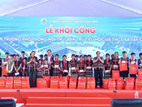 Thủ tướng Phạm Minh Chính dự khởi công trường học tại xã biên giới Tây Giang (Đà Nẵng)