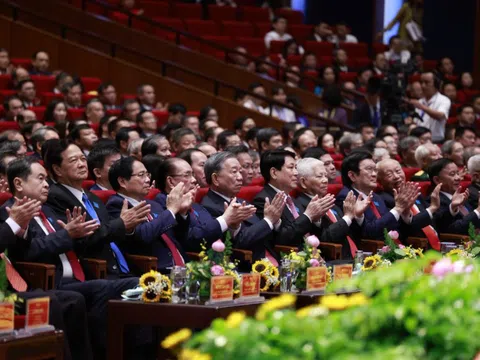 Khai mạc Đại hội Đảng bộ Hà Nội: Xây dựng Thủ đô “Văn hiến-Văn minh-Hiện đại”