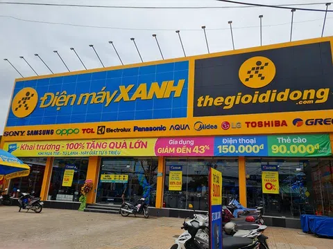 Nhờ iPhone và máy tính xách tay, doanh thu tháng 9/2025 của Thế Giới Di Động và Điện Máy Xanh tăng 21%