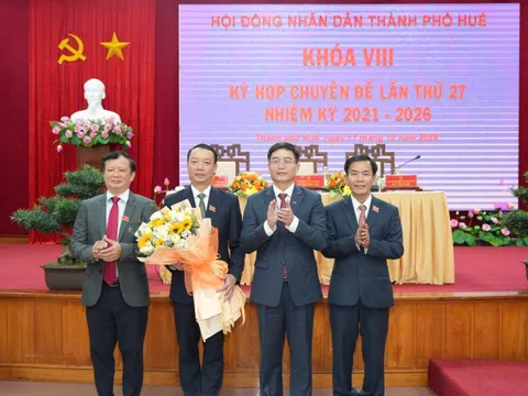 Đồng chí Phan Thiên Định được bầu giữ chức Chủ tịch UBND thành phố Huế