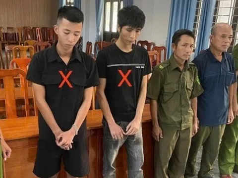 “Mở tiệc” ma túy tại gia, cả nhóm bị bắt