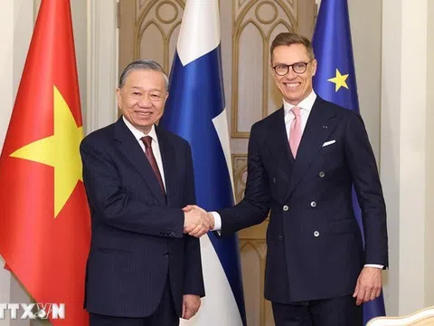 Tổng Bí thư Tô Lâm và Tổng thống Phần Lan chứng kiến Lễ ký kết các văn kiện hợp tác