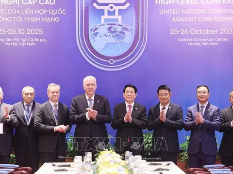 Chủ tịch nước Lương Cường tiếp Tổng Công tố Liên bang Nga