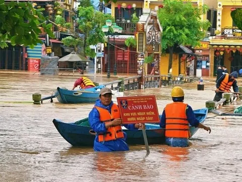 Tập trung ứng phó khẩn cấp, khắc phục hậu quả mưa lũ lớn tại khu vực Trung Bộ