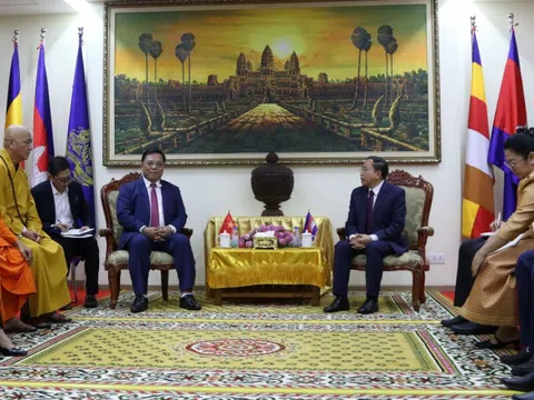 Giao lưu tôn giáo, thắt chặt tình đoàn kết Nhân dân ba nước Việt Nam - Lào - Campuchia