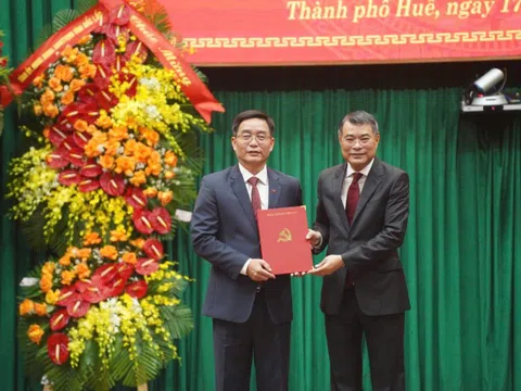 Bộ Chính trị chỉ định đồng chí Nguyễn Đình Trung giữ chức Bí thư Thành ủy Huế