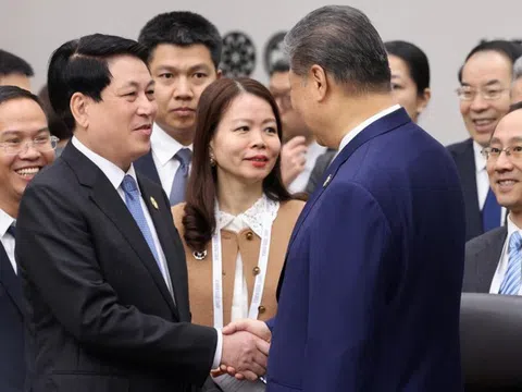 Chủ tịch nước Lương Cường gặp Tổng Bí thư, Chủ tịch nước Trung Quốc Tập Cận Bình