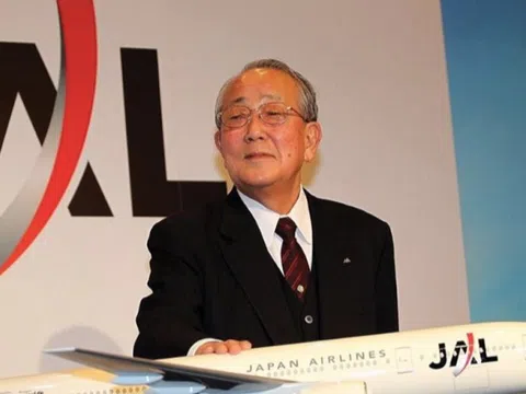 Câu chuyện kinh doanh: Không nhận lương, CEO 77 tuổi Kazuo Inamori đã vực dậy Japan Airlines từ khoản nợ 25 tỷ USD như thế nào?