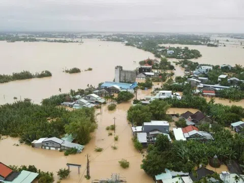 Khẩn cấp hỗ trợ các địa phương miền Trung khắc phục hậu quả mưa lũ