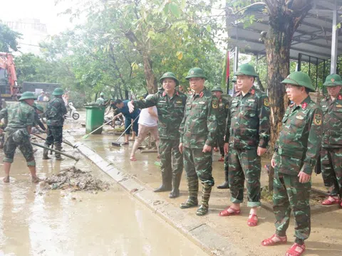 Quân đội luôn sát cánh cùng nhân dân trong mọi hoàn cảnh, không để ai chịu đói, chịu rét
