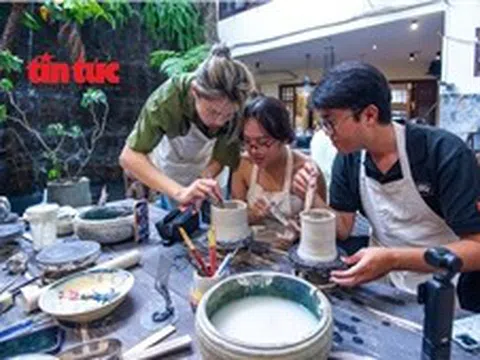 Làng gốm thu nhỏ hút giới trẻ trải nghiệm nét văn hoá truyền thống