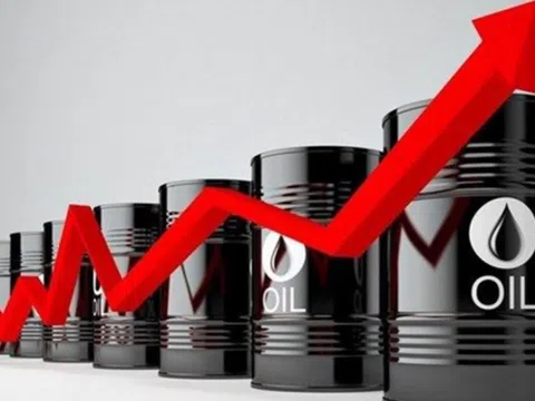 THỊ TRƯỜNG HÀNG HÓA: Giá dầu tăng mạnh sau khi Mỹ trừng phạt các tập đoàn dầu khí Nga