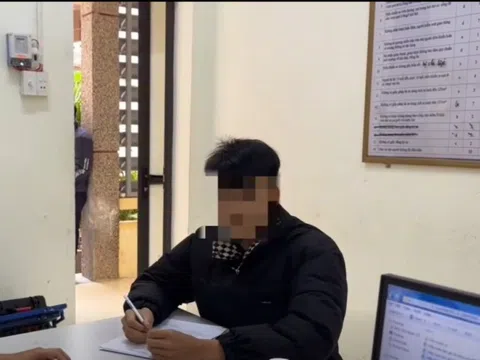 Xử phạt 2 học sinh "tăng ga qua chốt CSGT"