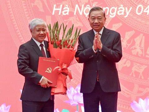 Đồng chí Đỗ Văn Chiến giữ chức Phó Bí thư Thường trực Đảng ủy Quốc hội