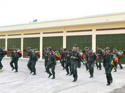 Lãnh đạo Quân khu 5 trực tiếp chỉ đạo ứng phó bão Kalmaegi tại các địa phương