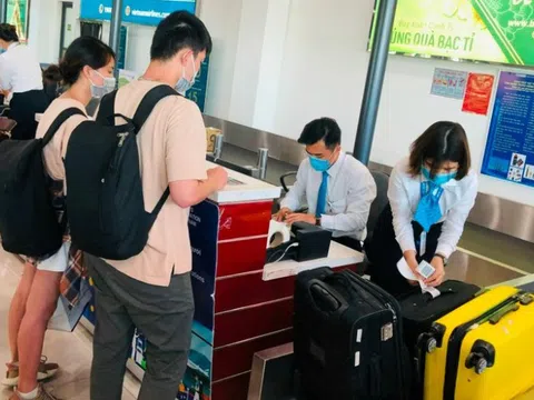 Cân hành lý xách tay cần tránh gây phiền hà cho hành khách