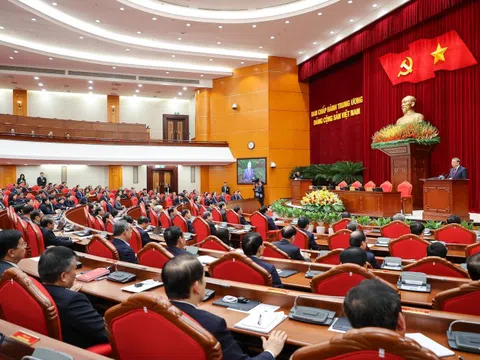 Thông cáo báo chí về ngày làm việc thứ hai và bế mạc Hội nghị Trung ương 14