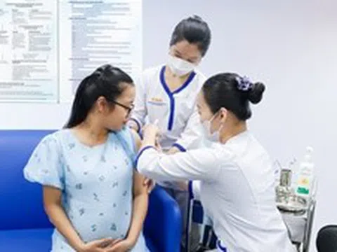 Việt Nam lần đầu tiên triển khai tiêm vaccine phòng virus hợp bào hô hấp