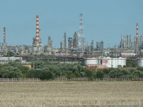 Bulgaria thừa nhận tình thế cực kỳ khó khăn nếu mất nhà máy lọc dầu Nga