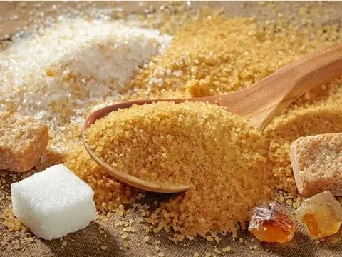 THỊ TRƯỜNG HÀNG HÓA: Giá đường tiếp tục 'trượt' dài trước áp lực nguồn cung