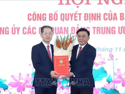 Đồng chí Nguyễn Văn Quảng giữ chức Bí thư Đảng ủy Tòa án nhân dân Tối cao