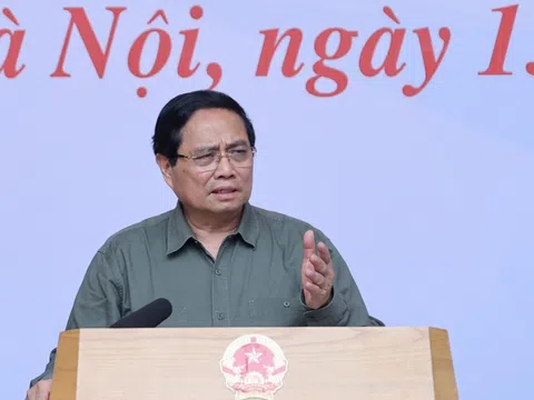 Khẩn trương xây lại 1.900 nhà sập đổ, 67.000 nhà tốc mái cho đồng bào miền Trung