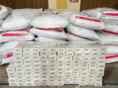 Quảng Trị: Tạm giữ hơn 3 tấn đường cát và 1.150 bao thuốc lá lậu