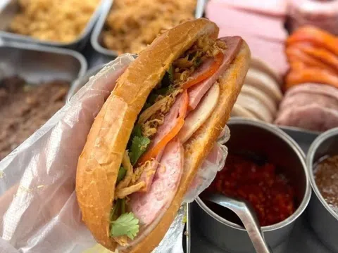 Điều tra, xử lý nghiêm vụ nghi ngộ độc sau ăn bánh mỳ ở TPHCM