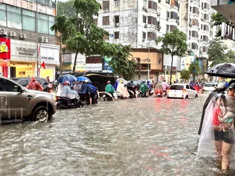 Bộ Xây dựng đề xuất loạt giải pháp chống ngập úng đô thị