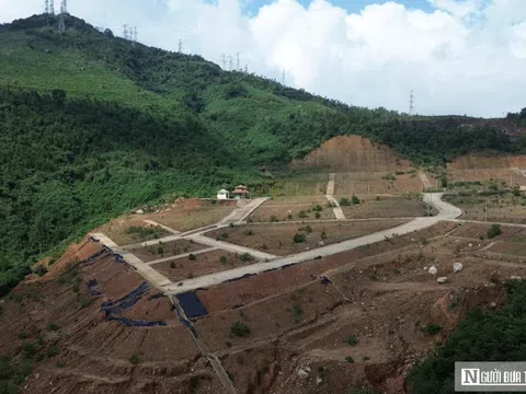 VIDEO: Cận cảnh nghĩa trang nằm vị trí “đẹp nhưng hiểm” trên đỉnh đèo ở Huế