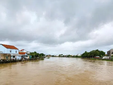 Đỉnh lũ trên sông Dinh Ninh Hòa có thể tương đương lũ lịch sử năm 1986