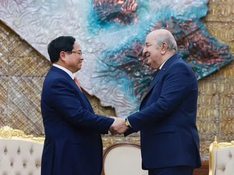 Thủ tướng Phạm Minh Chính hội kiến Tổng thống Algeria