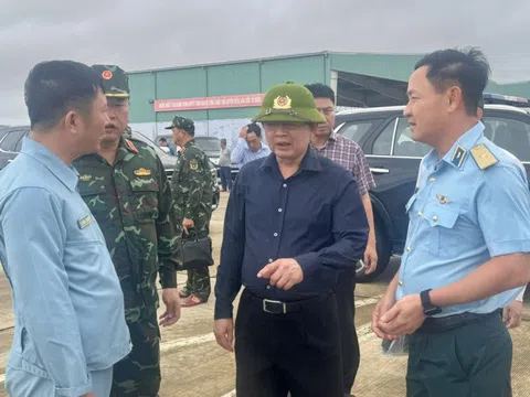 Phó Thủ tướng Hồ Quốc Dũng kiểm tra công tác ứng phó khẩn cấp mưa lũ tại Khánh Hòa