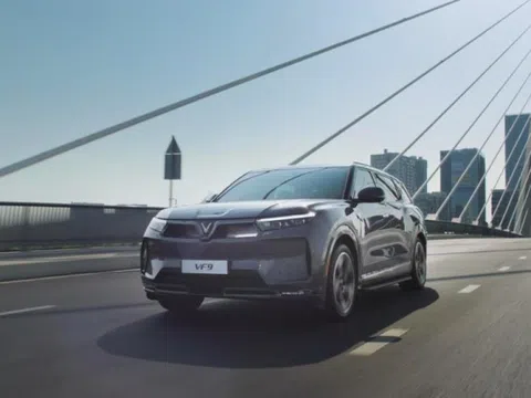 VinFast ghi nhận doanh thu tăng trưởng gần 47% trong quý III, vượt ngưỡng 100.000 xe bán ra trong 9 tháng