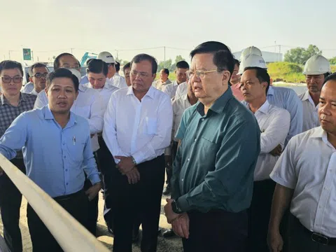 Phó Thủ tướng Mai Văn Chính thị sát tuyến Vành đai 3 đoạn qua Tây Ninh