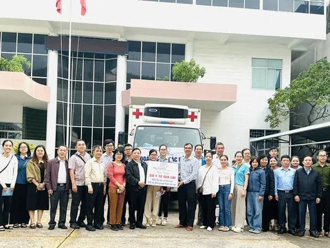 Lực lượng y tế chi viện cho Gia Lai và Lâm Đồng ứng phó dịch hậu lũ