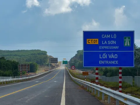 Quảng Trị phê duyệt Dự án Quốc lộ 15D nối Cảng Mỹ Thủy với cao tốc Cam Lộ - La Sơn