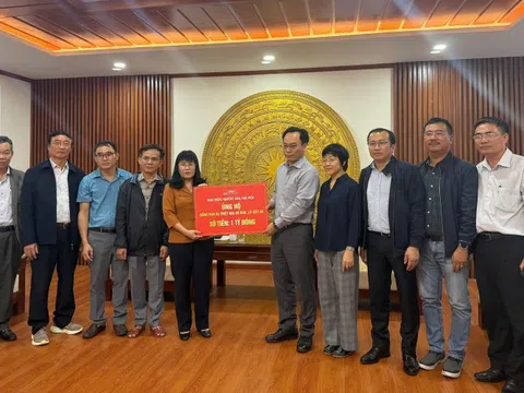 ĐHQGHN khảo sát thiệt hại, hỗ trợ người dân vùng lũ Đắk Lắk