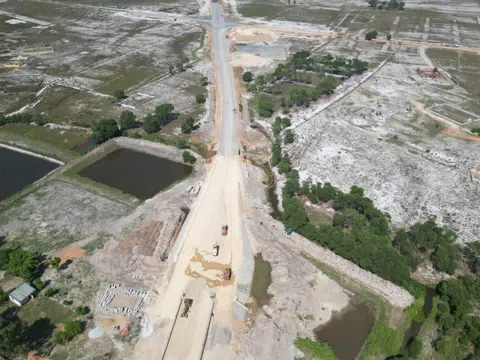 2 dự án ở Quảng Trị vướng mắc về mặt bằng kéo dài, Bộ Xây dựng đề nghị xử lý dứt điểm