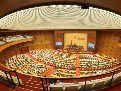 Quốc hội biểu quyết thông qua 4 luật